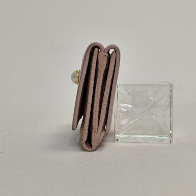 MIU MIU 粉色山羊皮錢包肩背包-3