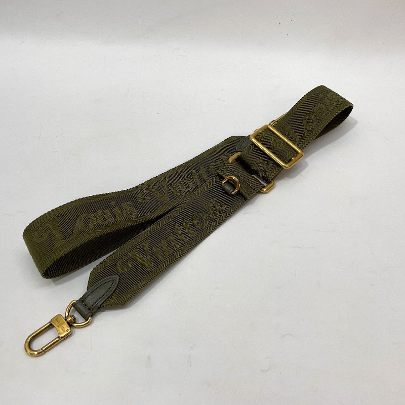 LV 墨綠牛皮山形紋霧金釦New Wave斜背包-10