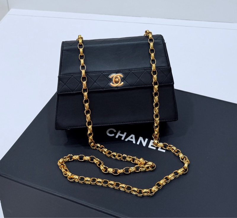 Chanel 香奈兒 Vintage trapezoid 梯型 黑金 雕花鍊 斜背包 肩背包 側背包 鍊條包-0