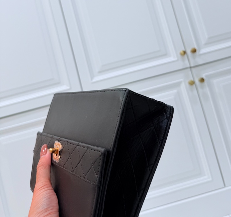 Chanel 香奈兒 Vintage trapezoid 梯型 黑金 雕花鍊 斜背包 肩背包 側背包 鍊條包-21