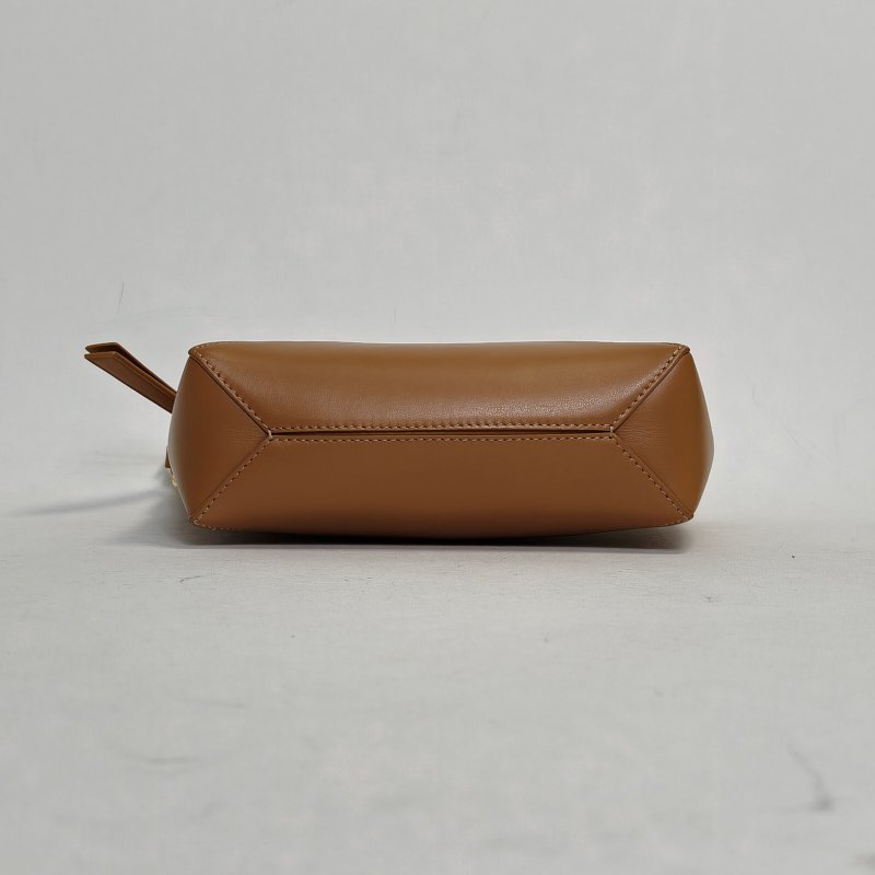 LOEWE 棕色牛皮金扣puzzlefoldpouch變形包腋下包飯盒包肩背包-4