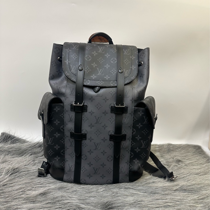 LV 黑灰原花銀釦雙側口袋Christopher MM束口下蓋後背包M45419-0
