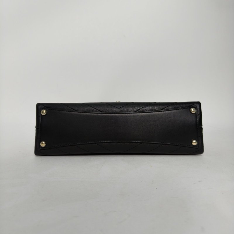 CHANEL 黑色牛皮26開淺金扣CF口蓋包季節款風琴包V紋鏈條包肩背包-4