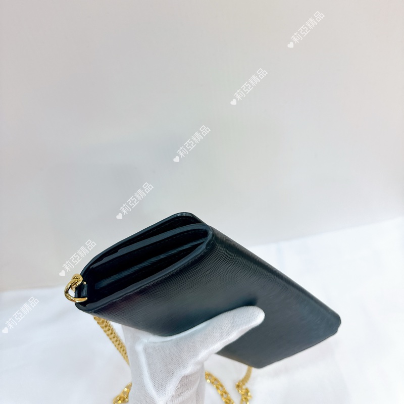 莉亞精品♡ Prada 黑金woc 鏈條包 九新美包-8