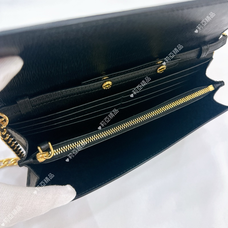 莉亞精品♡ Prada 黑金woc 鏈條包 九新美包-13