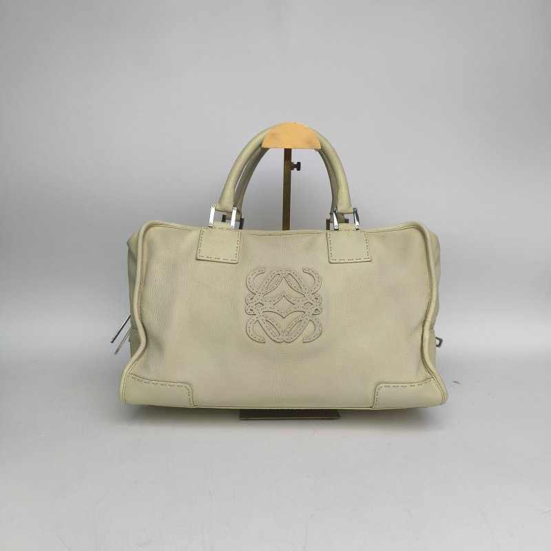 LOEWE Amazona36Bag淡黃色牛皮銀扣肩背包-2