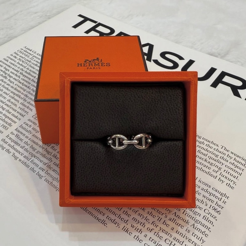 Hermes 純銀豬鼻子戒指/尺寸52-5
