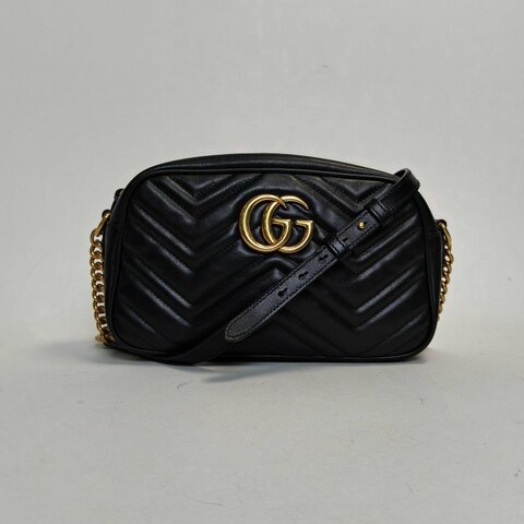 GUCCI GGMarmont相機包小號24黑色牛皮金扣肩背包