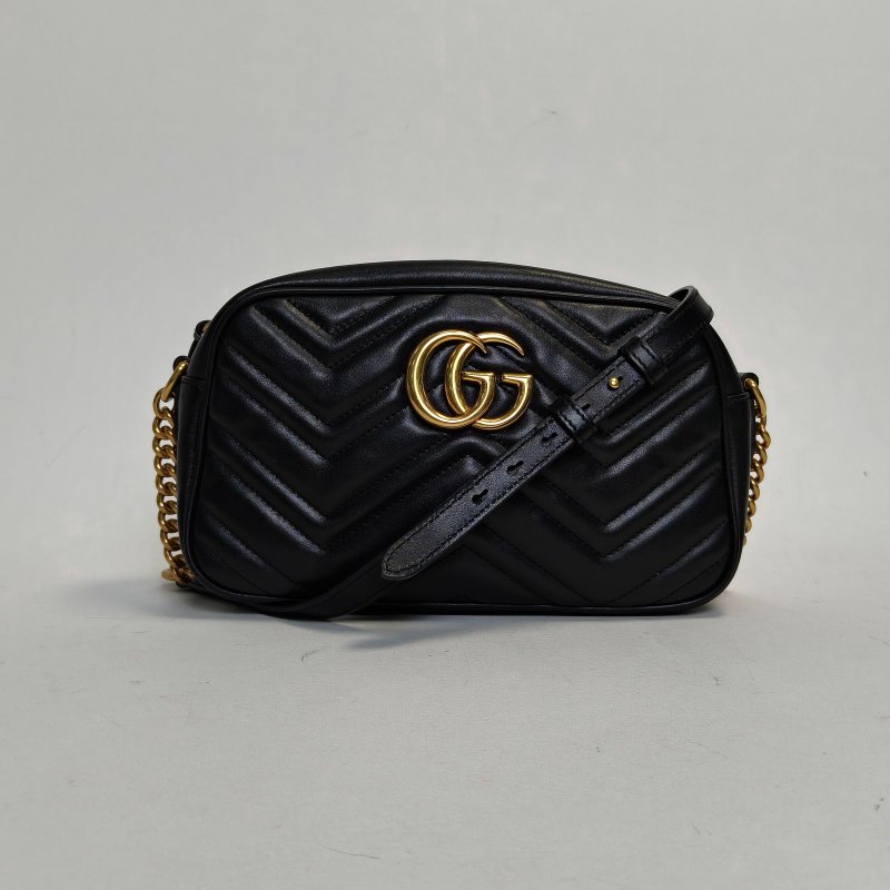GUCCI GGMarmont相機包小號24黑色牛皮金扣肩背包-0