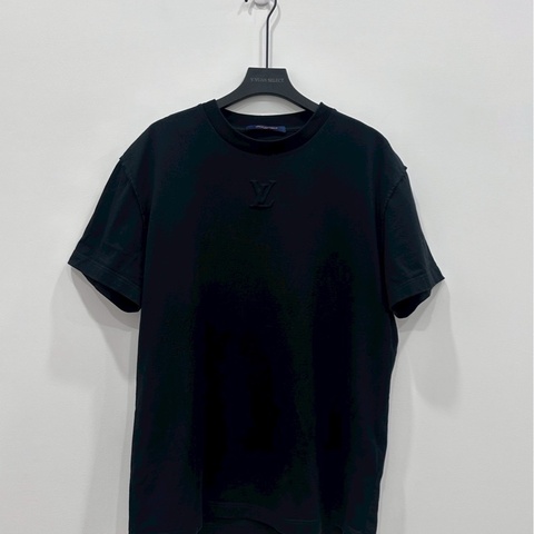 LV浮雕logo短袖黑