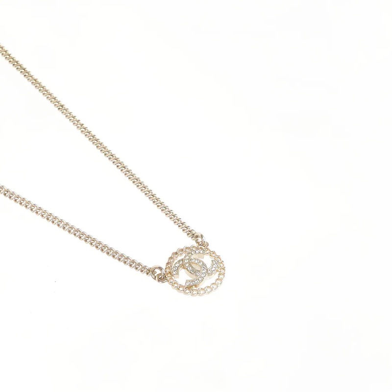 CC Logo 水鑽及圓形鏤空造型項鍊(金色)-1