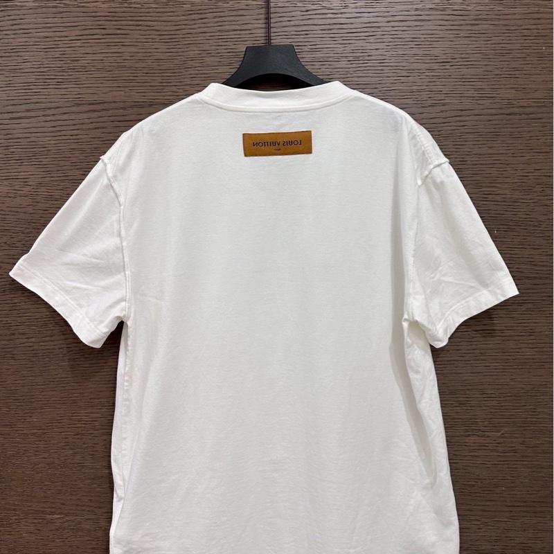 LV浮雕logo短袖白-2