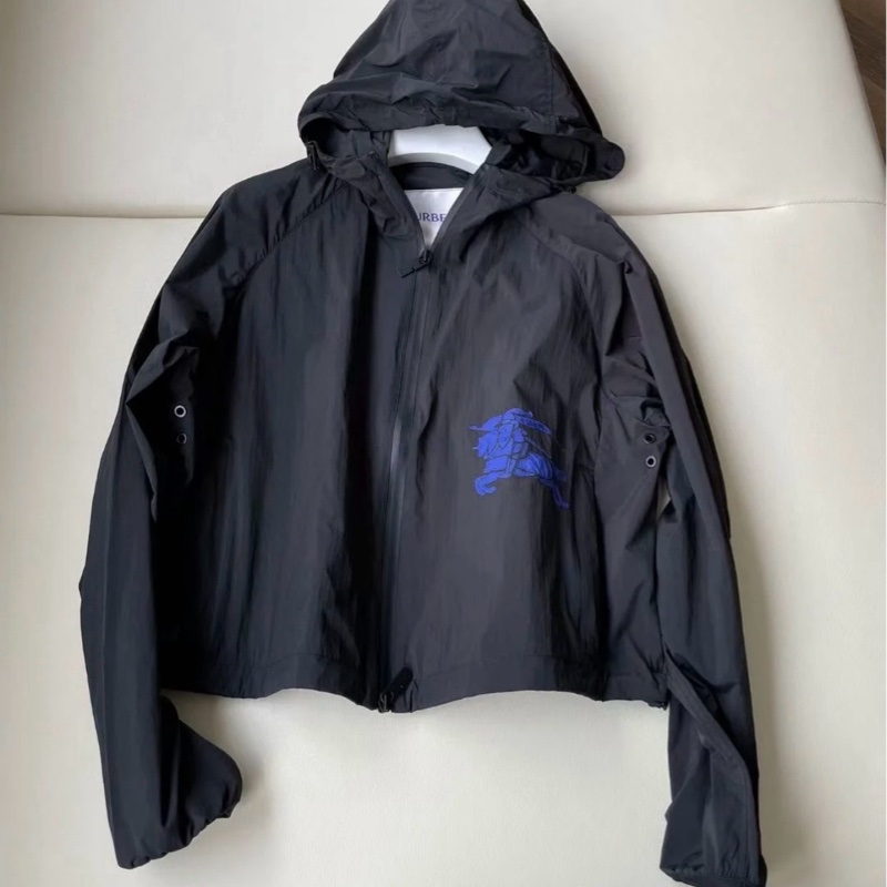 促銷品 Burberry 短款尼龍外套黑色S 碼-0