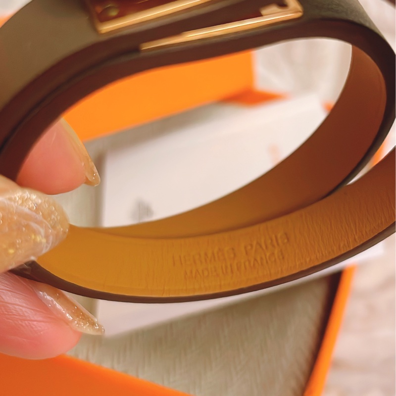 平台最低價近新閒置斷貨款✨ HERMES 愛馬仕 mini Kelly 雙圈牛皮轉釦手環 (大象灰Etoupe x 玫瑰金色) bracelet-9