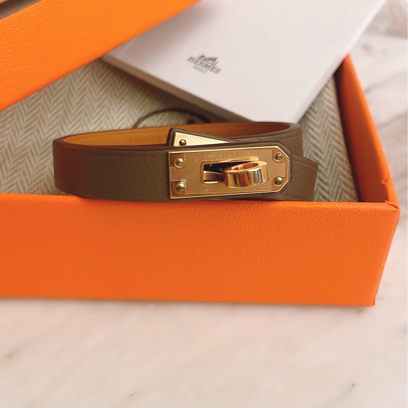 平台最低價近新閒置斷貨款✨ HERMES 愛馬仕 mini Kelly 雙圈牛皮轉釦手環 (大象灰Etoupe x 玫瑰金色) bracelet-11