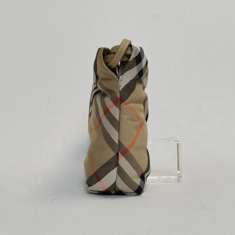 Burberry 格子尼龍銀扣戰馬格紋斜挎包新款雲朵泡芙包肩背包-1