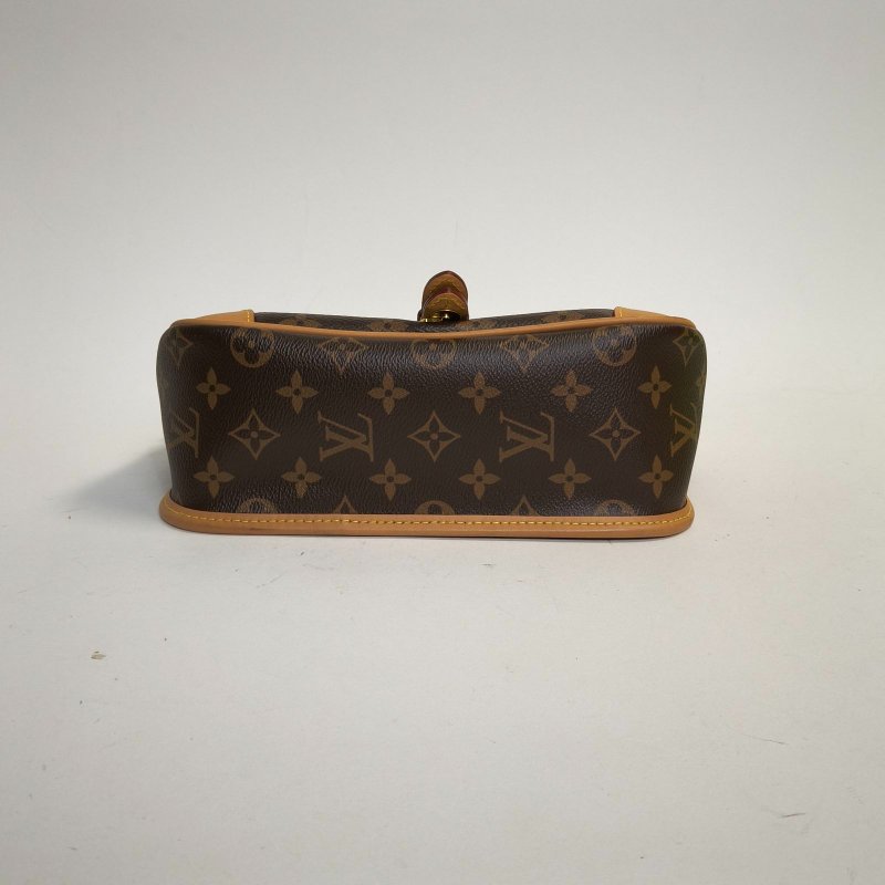 LOUIS VUITTON Diane法棍包24可拆卸黑紫寬肩帶老花PVC晶片肩背包-4