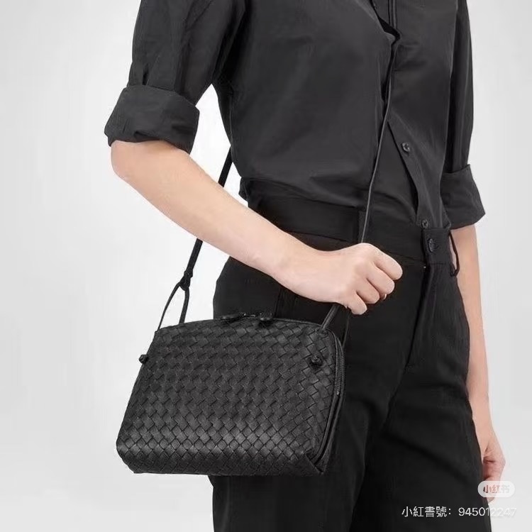 Bottega Veneta BV Nodini 黑色 貝殼包 肩背包 斜背包 側背包 手提包-3