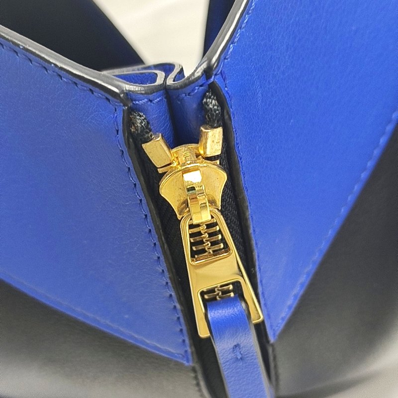 LOEWE Hammock 小號藍色牛皮吊床包單肩包手提包斜挎包 金色五金 可拆卸肩帶 9.8新-9