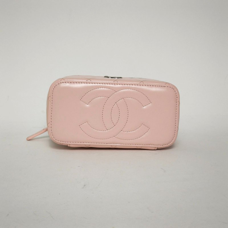 CHANEL 23KLogo手提長盒子化妝包帶鏡子16.5金屬皮穿鏈手柄粉色牛皮鐳射標銀扣肩背包-4