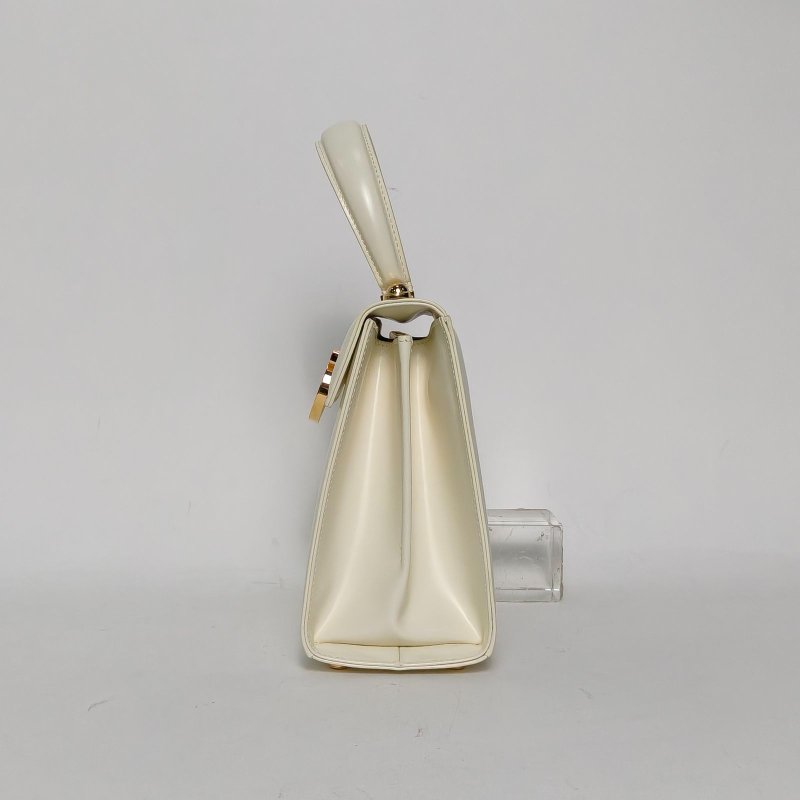 FERRAGAMO 中古Box皮博物館手提斜跨包小號米白色牛皮肩背包-1