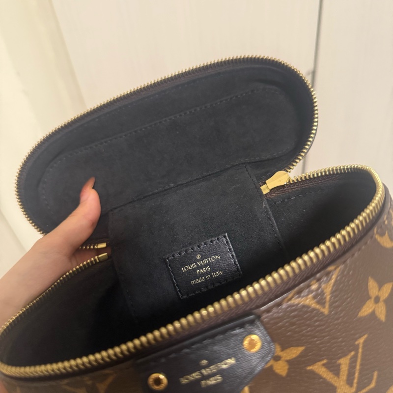 Lv Vanity Chain Pouch 老花化妝包-11