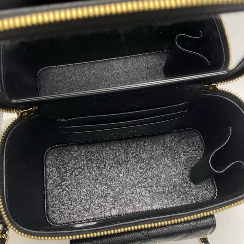 Chanel 手提長盒子化妝包 黑色金扣荔枝牛皮 芯片款-4