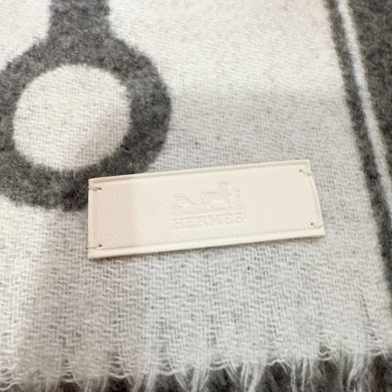 💖Hermes 圍巾 Echarpe Casaque More 馬銜圈圈💖 灰色 全新-3
