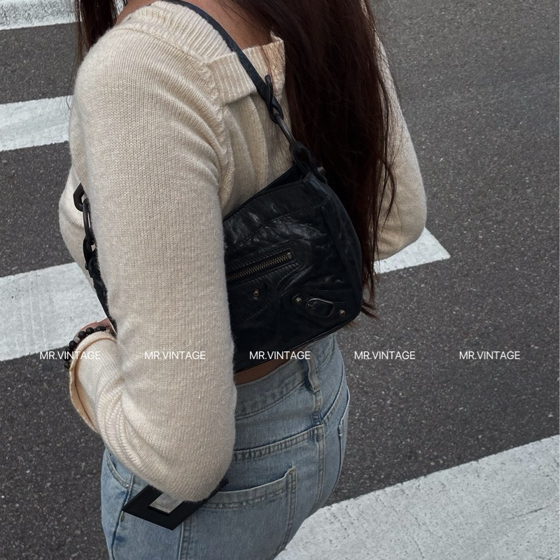 BALENCIAGA 巴黎世家 METALLIC EDGE HIP all black腋下包 麻將包 肩背包 斜背包-4