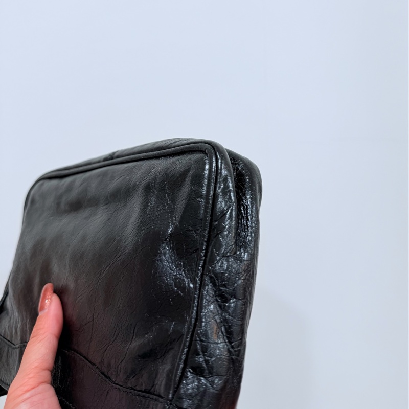 BALENCIAGA 巴黎世家 METALLIC EDGE HIP all black腋下包 麻將包 肩背包 斜背包-8