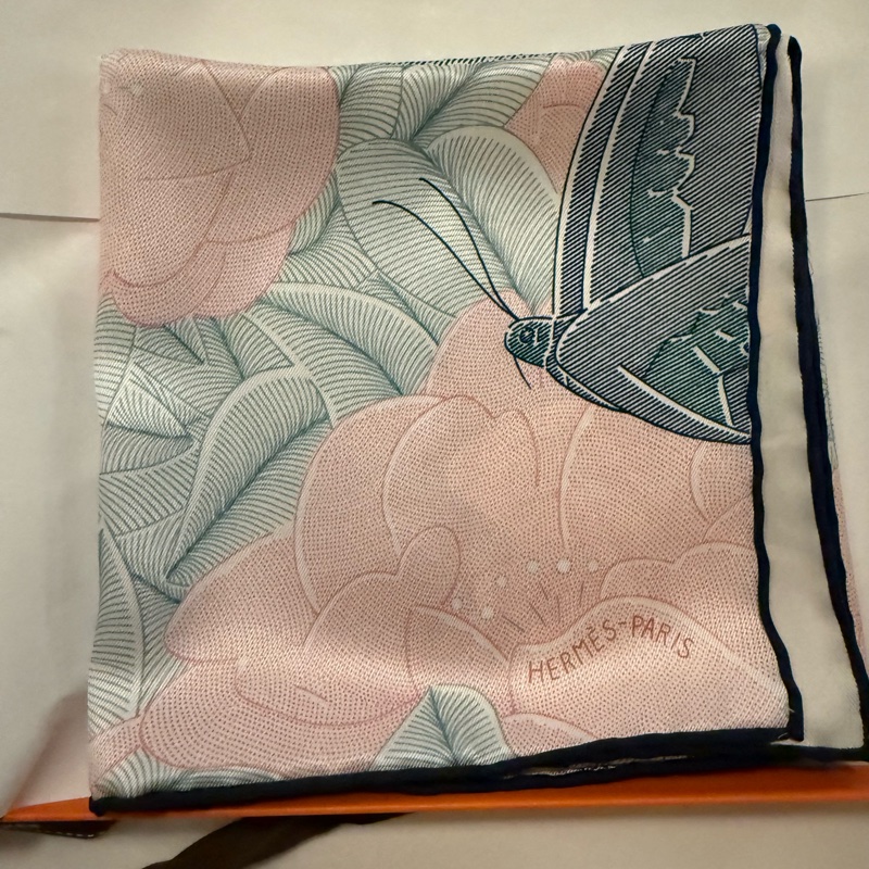 Hermes 愛馬仕 70x70 cm 絲巾 風中沈醉 全新-5
