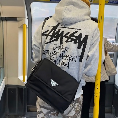 PRADA Cini 復古郵差包 大號 尺寸約36×14×28cm