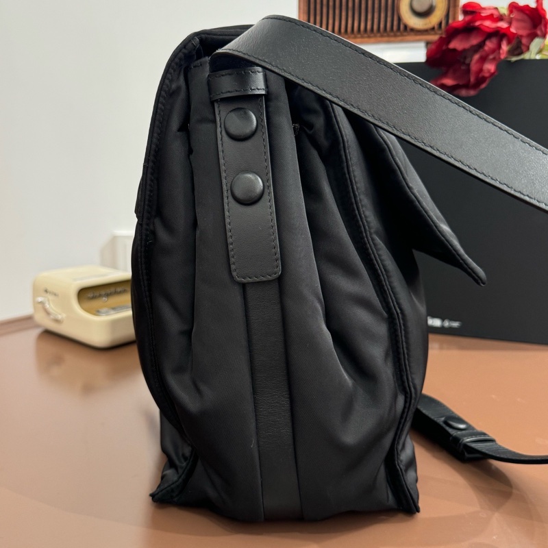 PRADA Cini 復古郵差包 大號 尺寸約36×14×28cm-4