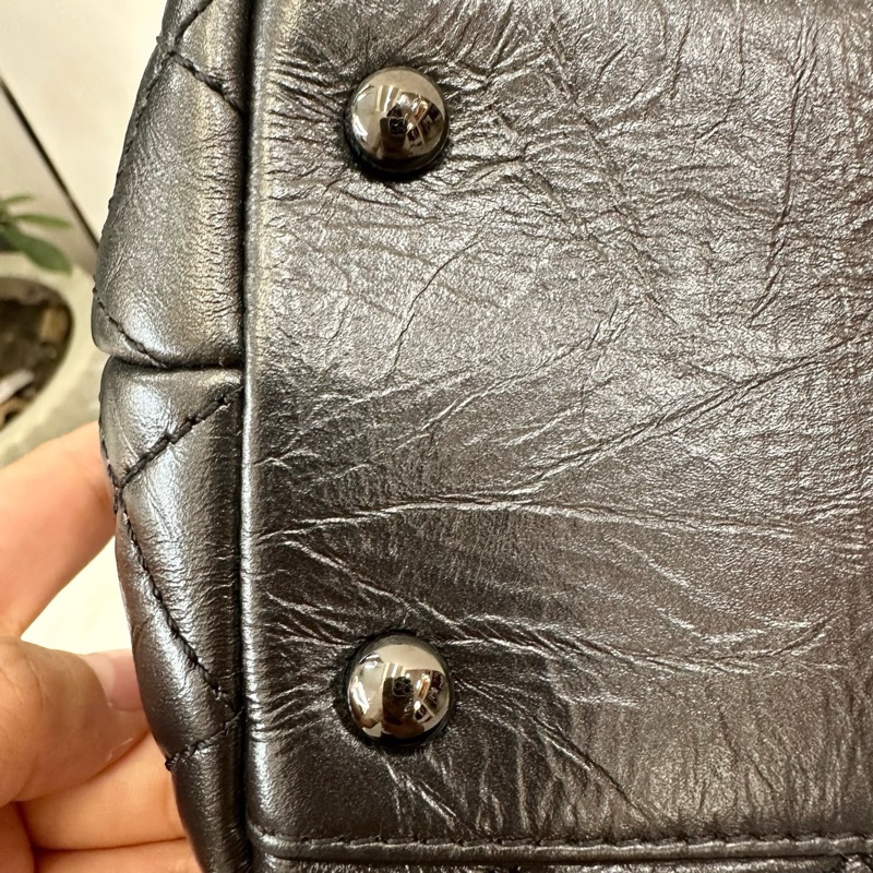 Chanelcoco handle 黑色油蜡皮中号黑扣 尺寸約28*18cm 年份29開-9