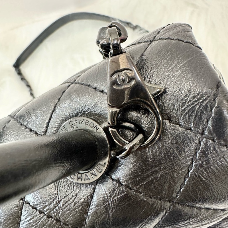 Chanelcoco handle 黑色油蜡皮中号黑扣 尺寸約28*18cm 年份29開-12