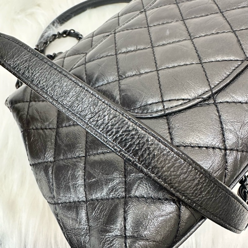 Chanelcoco handle 黑色油蜡皮中号黑扣 尺寸約28*18cm 年份29開-15