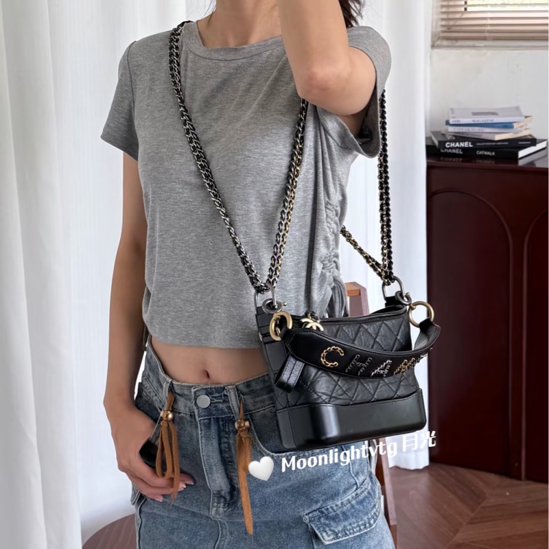 莉亞精品♡Chanel AS0865 皮穿練字母手把 流浪包 二手-1