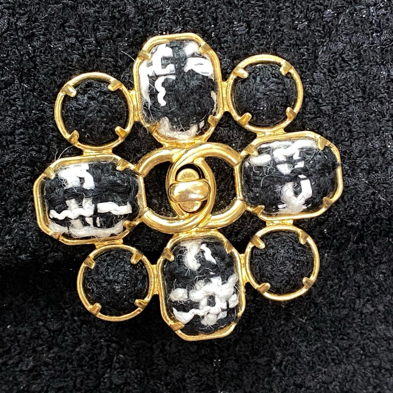 Chanel 黑金編織豎版鏈條包 tweed 晶片款-7