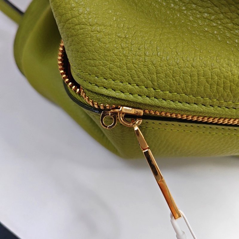 LOUIS VUITTON 綠色牛皮手提包 金色五金-11