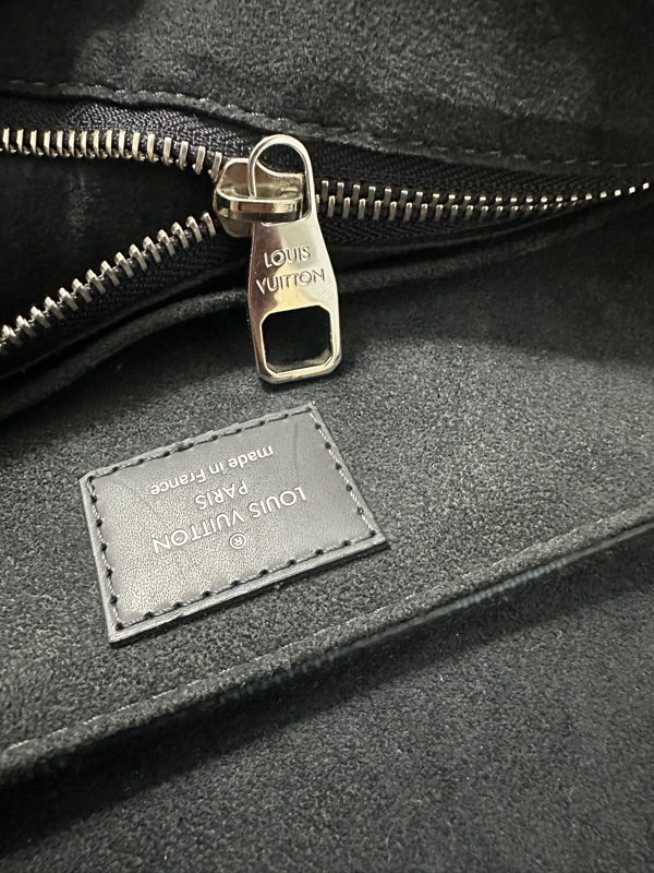 LV 棋盤格斜背包 側背包幾乎全新-7