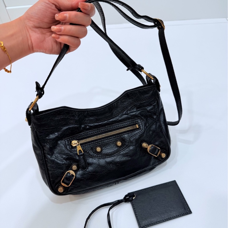 BALENCIAGA 巴黎世家 METALLIC EDGE HIP 金釦 麻將包 腋下包 側背包 肩背包 斜背包-1