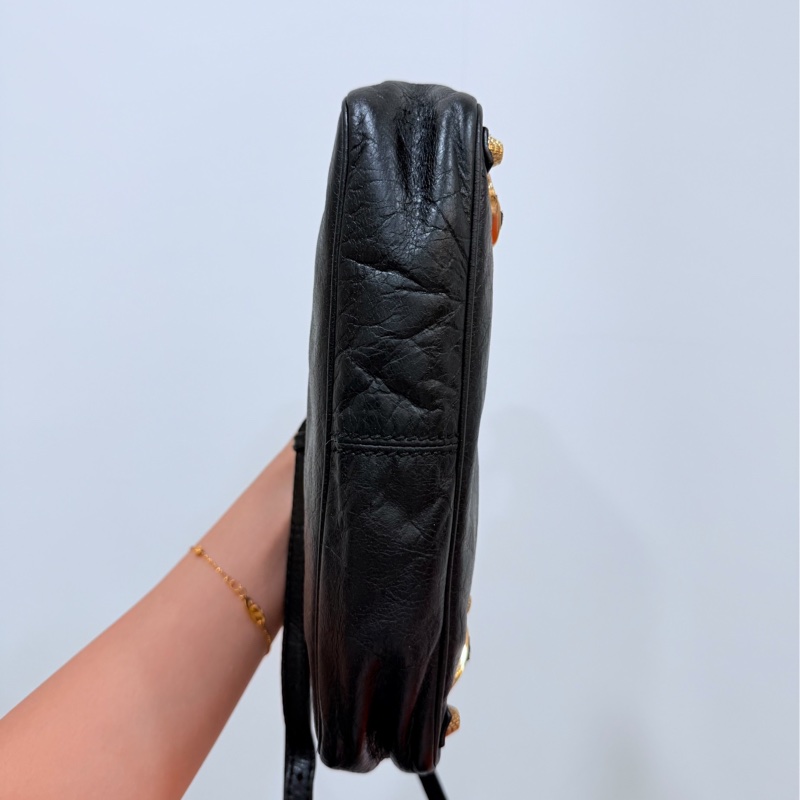 BALENCIAGA 巴黎世家 METALLIC EDGE HIP 金釦 麻將包 腋下包 側背包 肩背包 斜背包-14