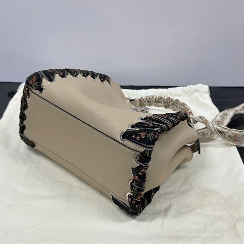 FENDI淺棕色peekaboo黑花編織帶手提肩背斜背包22*18*12 99新配件塵袋-4