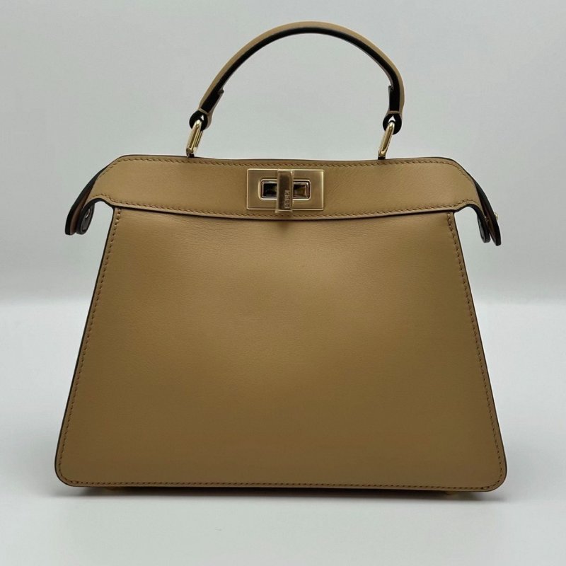 FENDI 奶茶色金扣 peekaboo手提肩背斜背包27*21*11 全新閒置配件塵袋-4