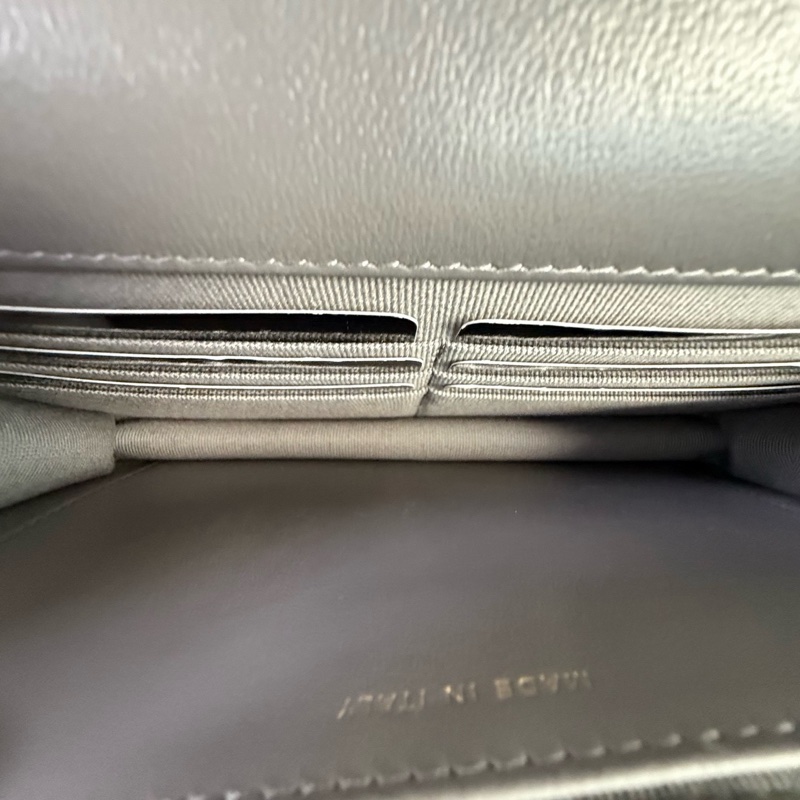 新款芯片款!Chanel 香奈兒 19Bag Woc 灰羊皮銀扣-6