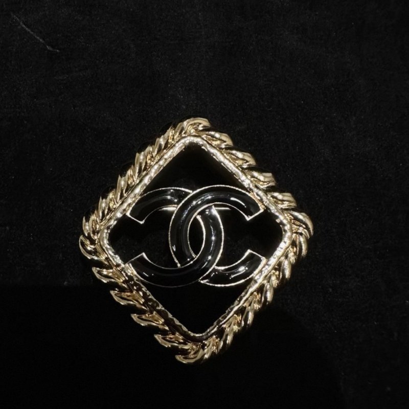 CHANEL 24P琺瑯扣雙C胸針99新配件盒子-0