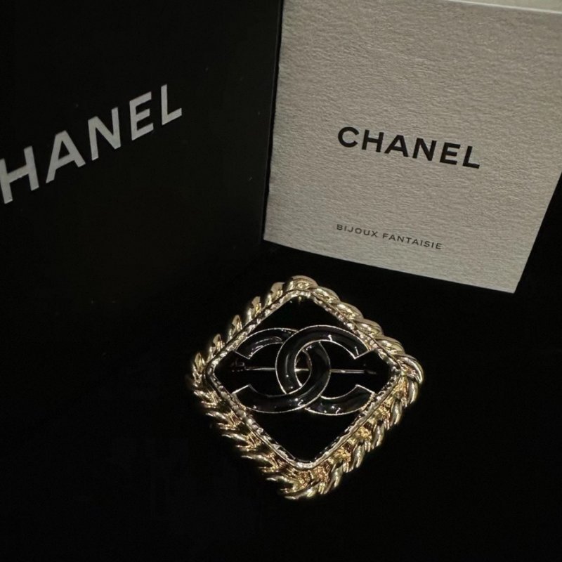 CHANEL 24P琺瑯扣雙C胸針99新配件盒子-4