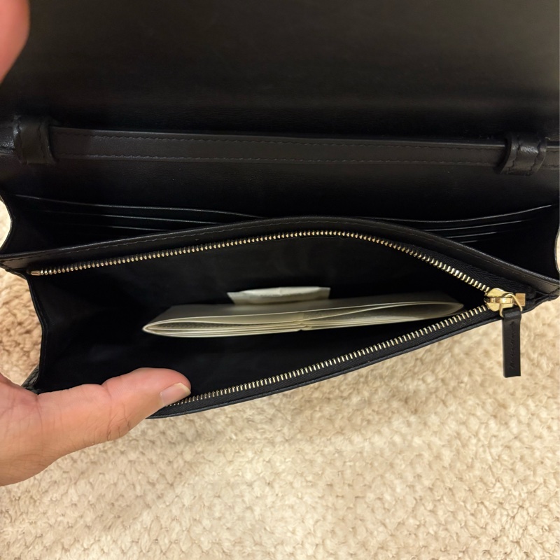 GUCCI LOGO WOC 壓紋 肩背包-6