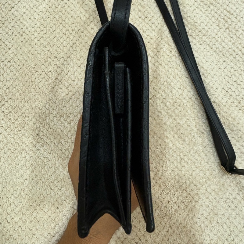 GUCCI LOGO WOC 壓紋 肩背包-11