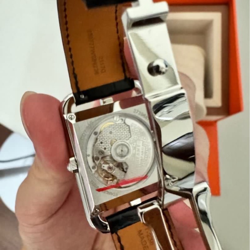 愛馬仕HERMES Cape Cod鱷魚皮機械腕錶-3